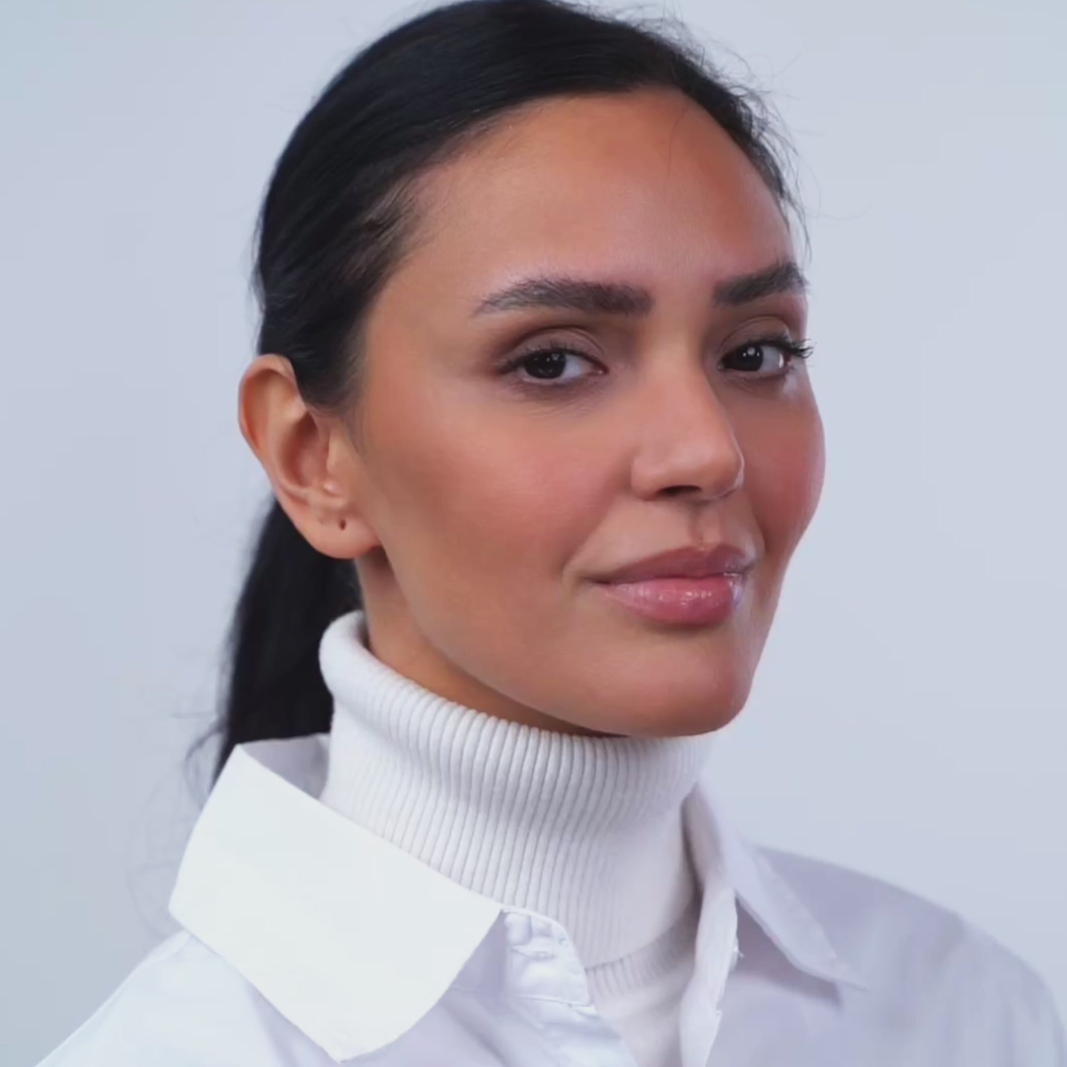 Load video: Firming Serum 30ml